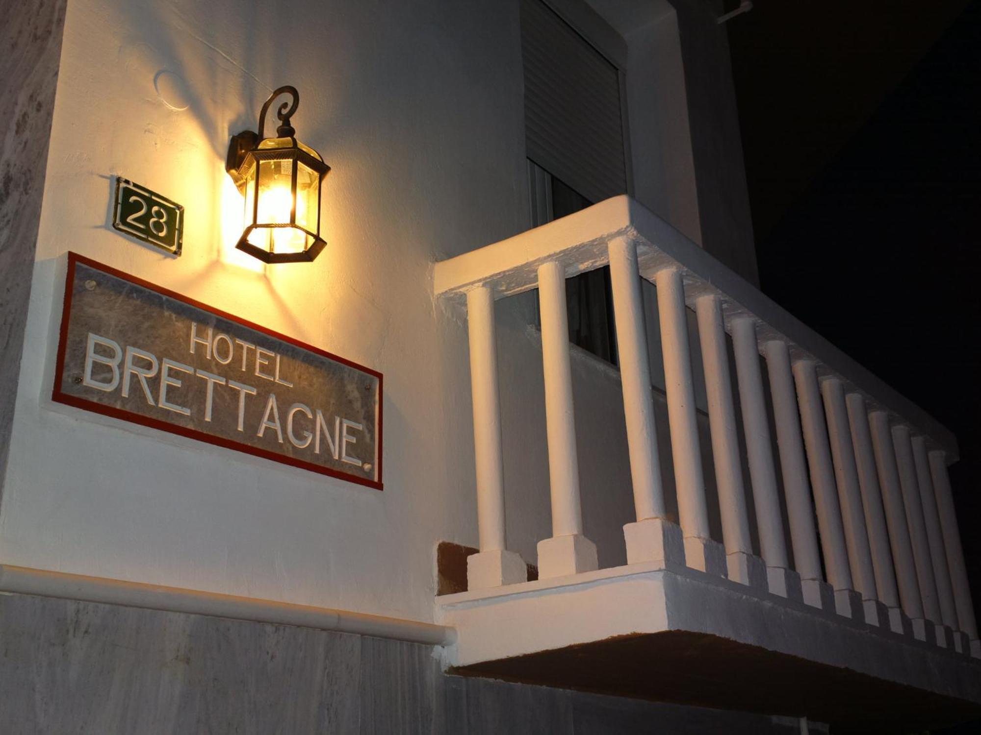 Hotel Bretagne Loutráki Exterior foto